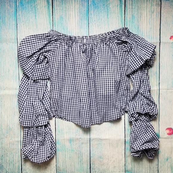 Mickey & Joey gingham off shoulder top siz… - Picture 3 of 5